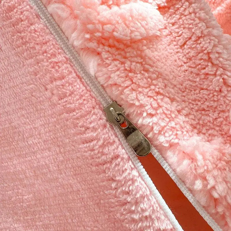 Tafuru Milk fleece duvet cover set by Simples Market in pink with zipper closure
