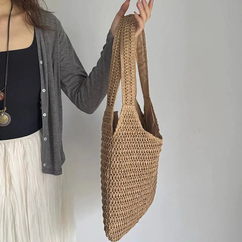 Rattan shoulder bag for women from Simples Market, woven straw tote with large capacity