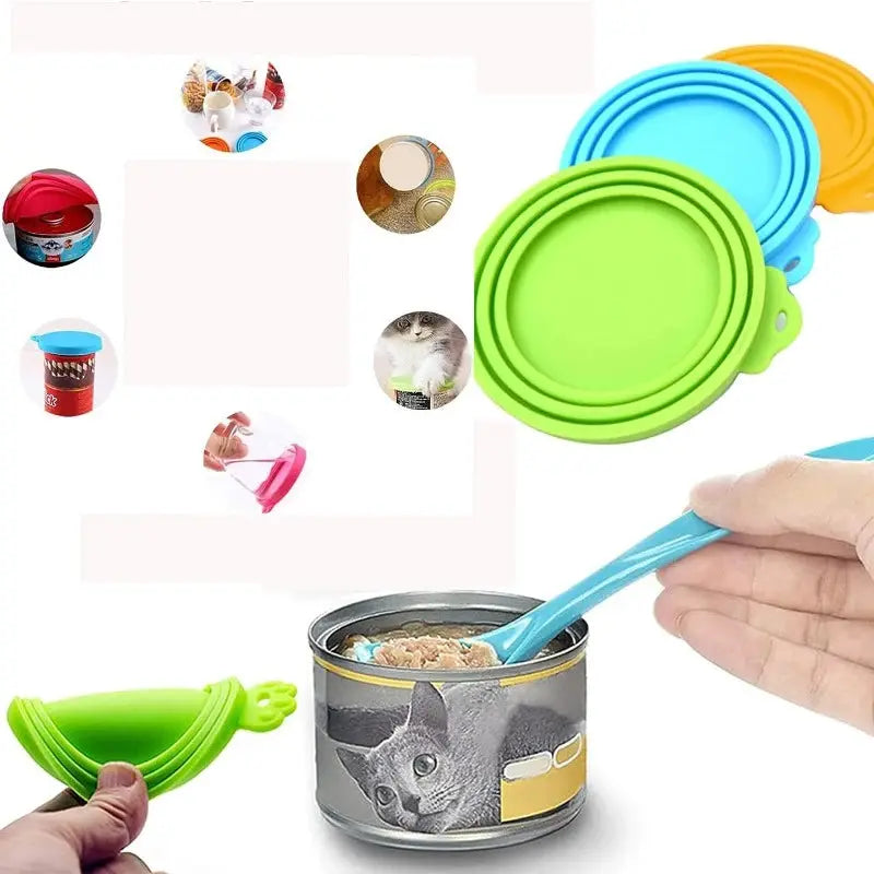 2 Piece Set Reusable Pet Food Can Covers Silicone Lids for Dogs and Cats Airtight Seal with Spoon