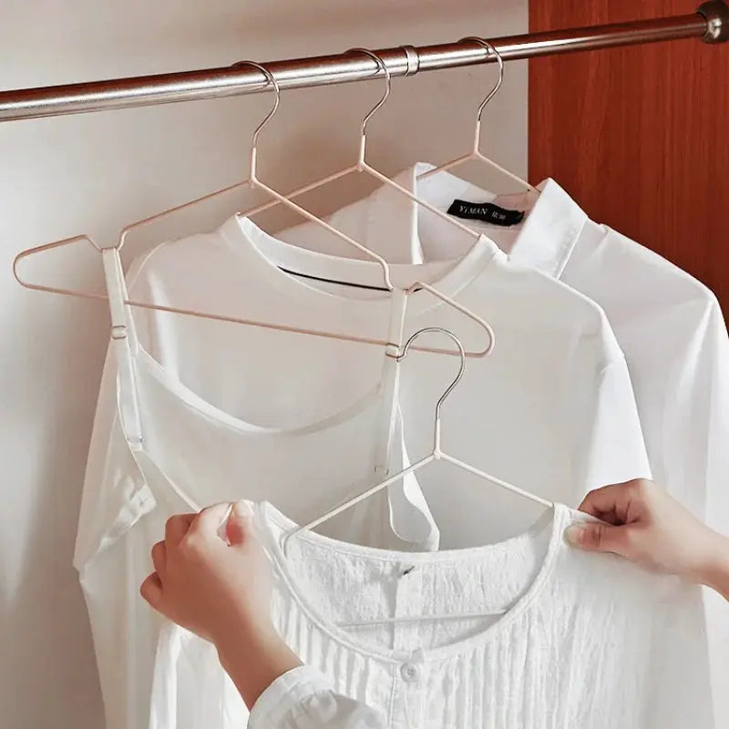 Multi-functional anti-slip metal hanger set by Simples Market, rose-pink finish, space-saving wardrobe organizers