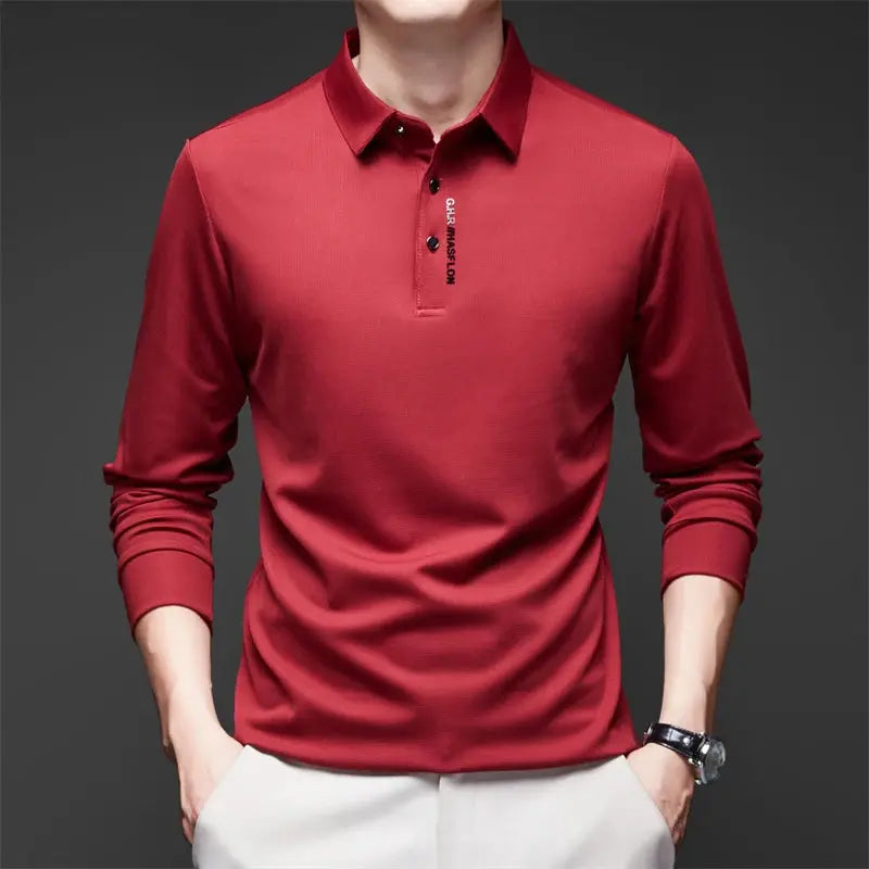 Men's red long-sleeve polo shirt with badge on placket, Simples Market.