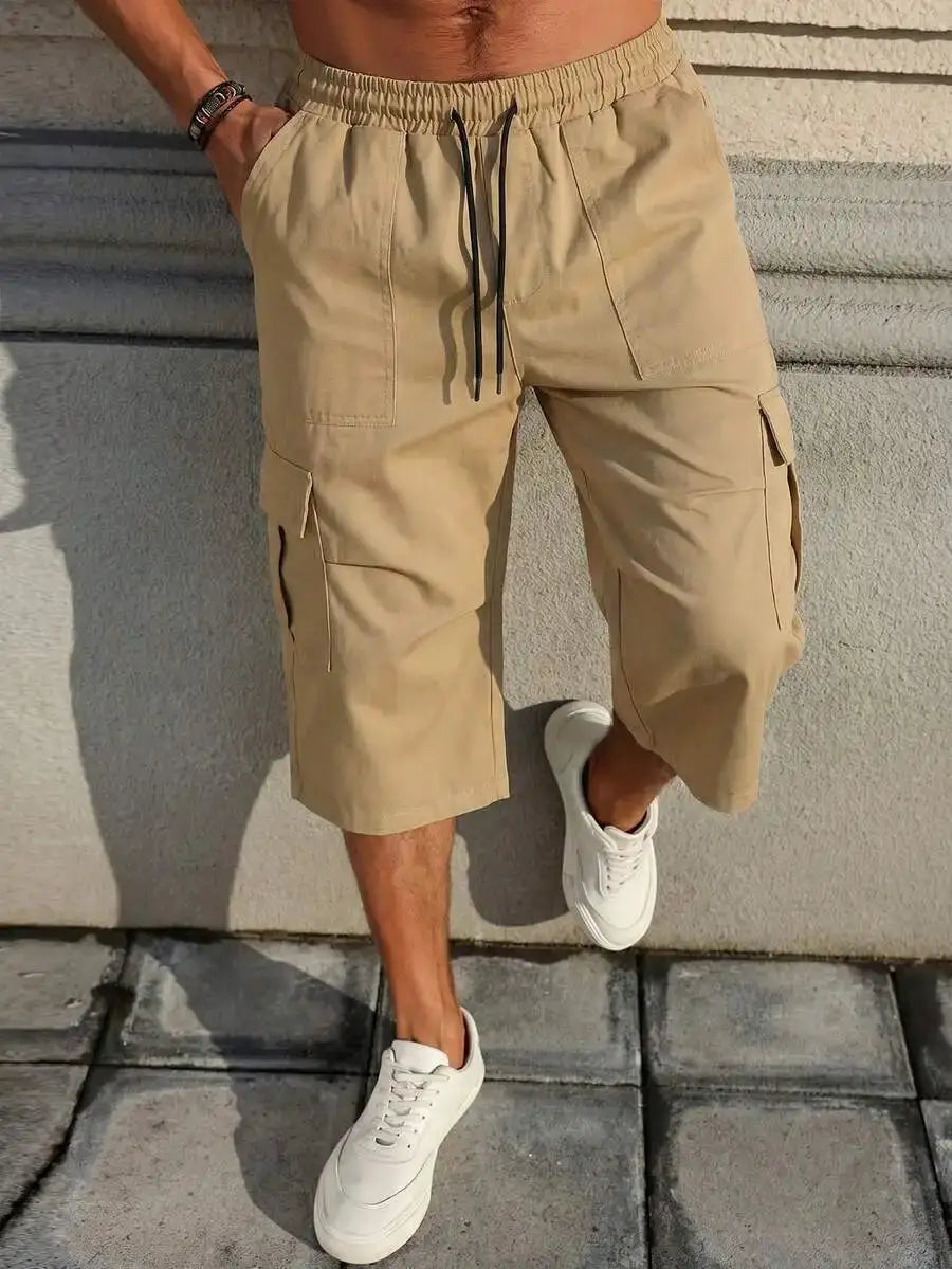 Manfinity Homme beige cargo shorts with drawstring waist and multiple pockets, Simples Market