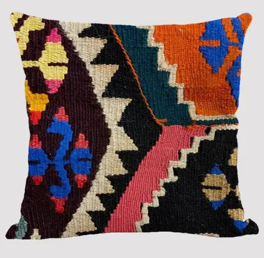 Linen cushion cover with multicolor bohemian geometric pattern by Simples Market