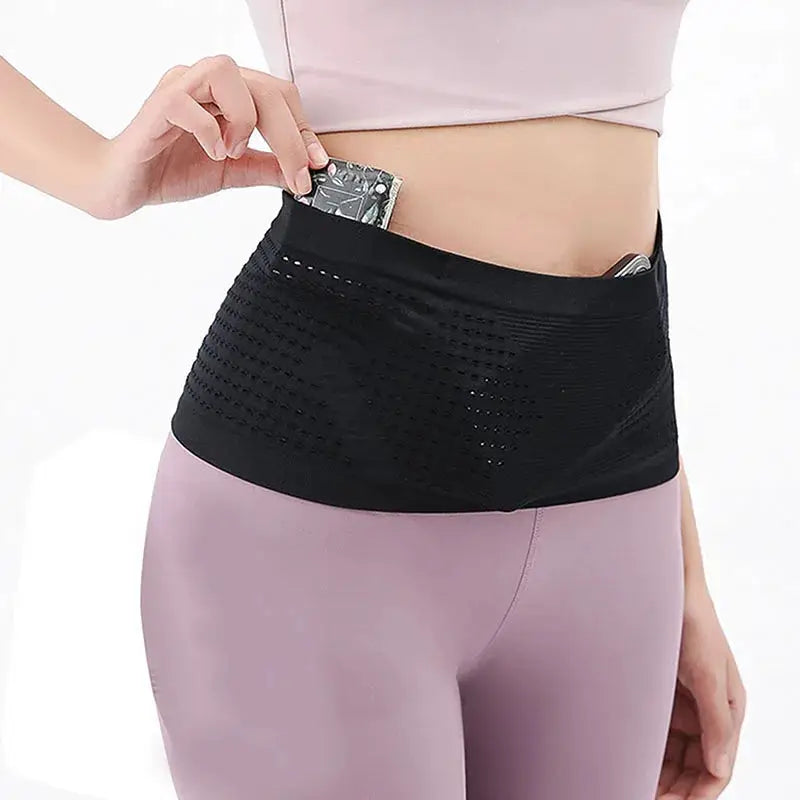 Simples Market seamless running waist belt bag, black unisex fanny pack with card slots.