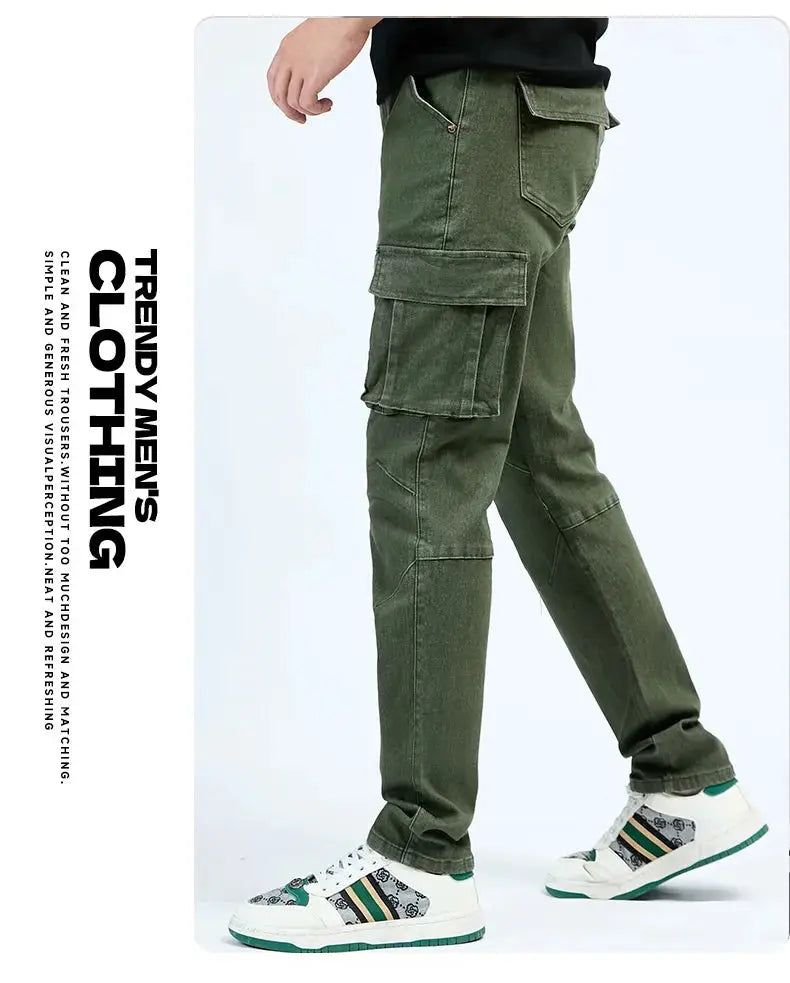 Men's cargo denim pants by Simples Market, elastic waistband, olive-washed, with multiple pockets.