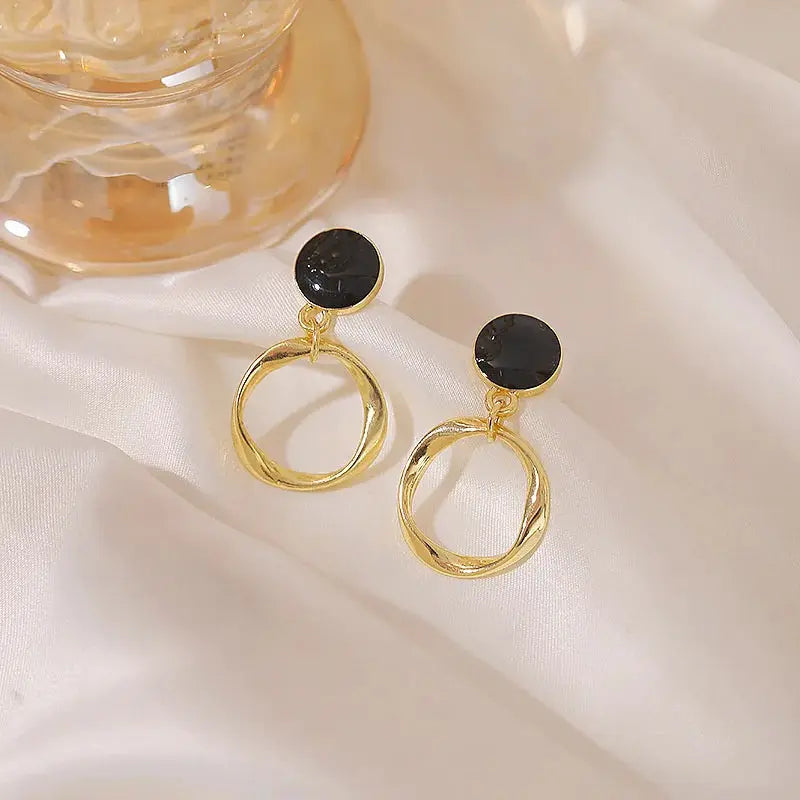 Trending Minimalist Circular Metal Stud Earrings For Women Simple Fashion Jewelry Party Wear Gift