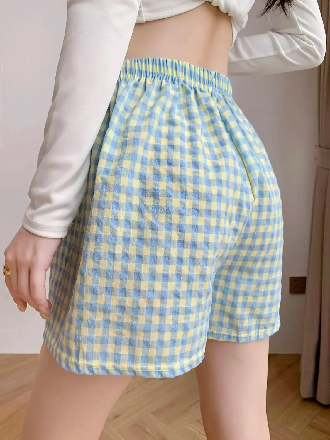 Women's high-waisted plaid pajama shorts with elastic waist in blue and yellow, Simples Market Summer Home Shorts