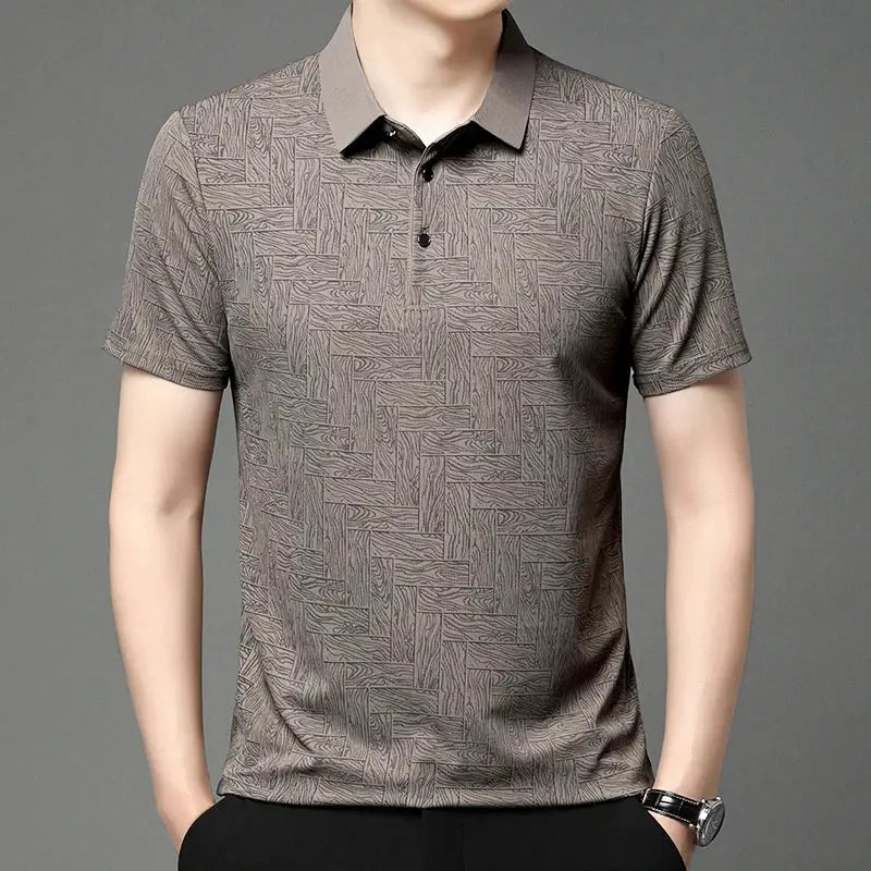 Men's polo shirt by Simples Market, taupe gray geometric print, short sleeves, casual style.