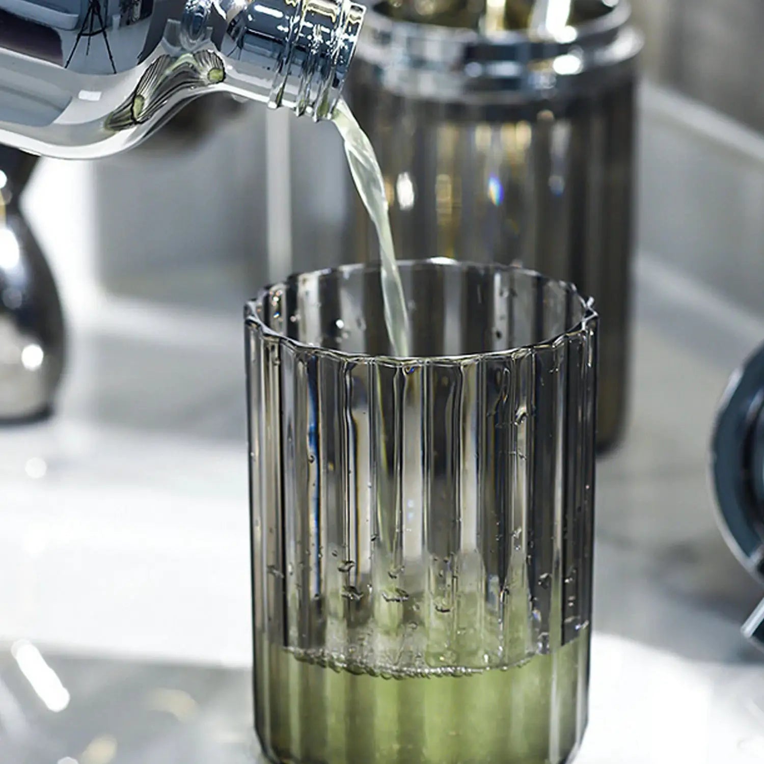 Hands Foaming Soap Dispenser For Bathroom And Kitchen Refillable Liquid Soap Mousse Bottle Push Type Dish Soap Container