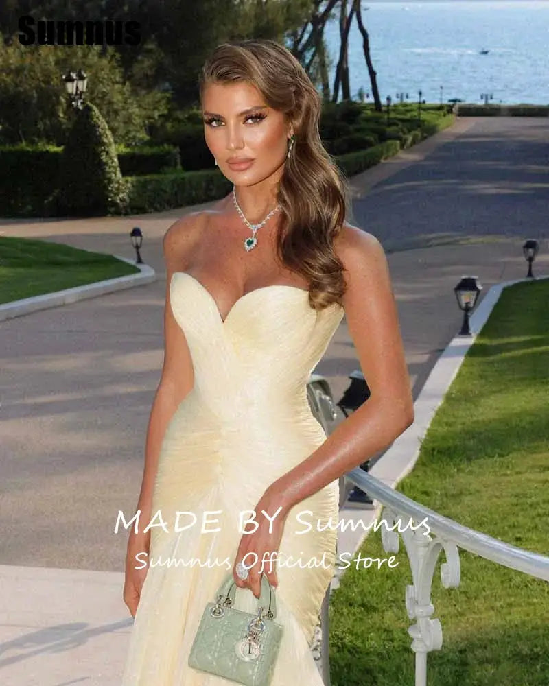 Sumnus Mermaid Yellow Prom Dress With Sweetheart Neckline And Pleats