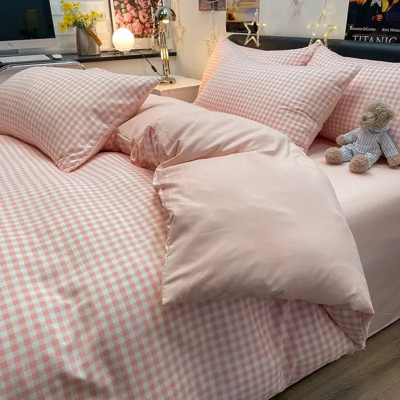Nordic plaid pink cotton bedding set for queen/king size with duvet cover and gingham pillowcases, by Simples Market