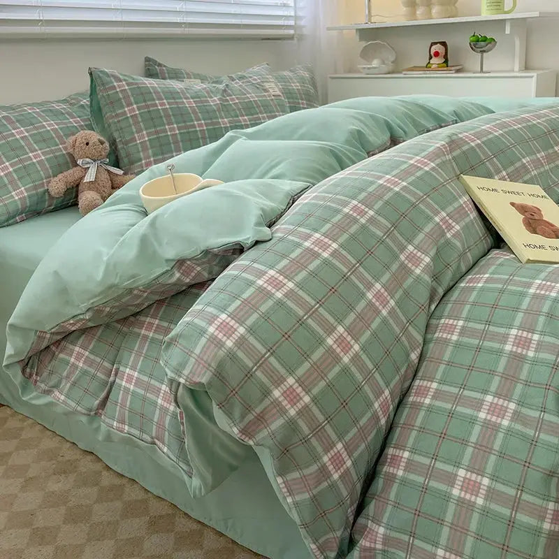 Simples Market cotton bedding set with mint-green Nordic plaid; includes duvet cover, pillowcases, and bed sheet (queen/king).