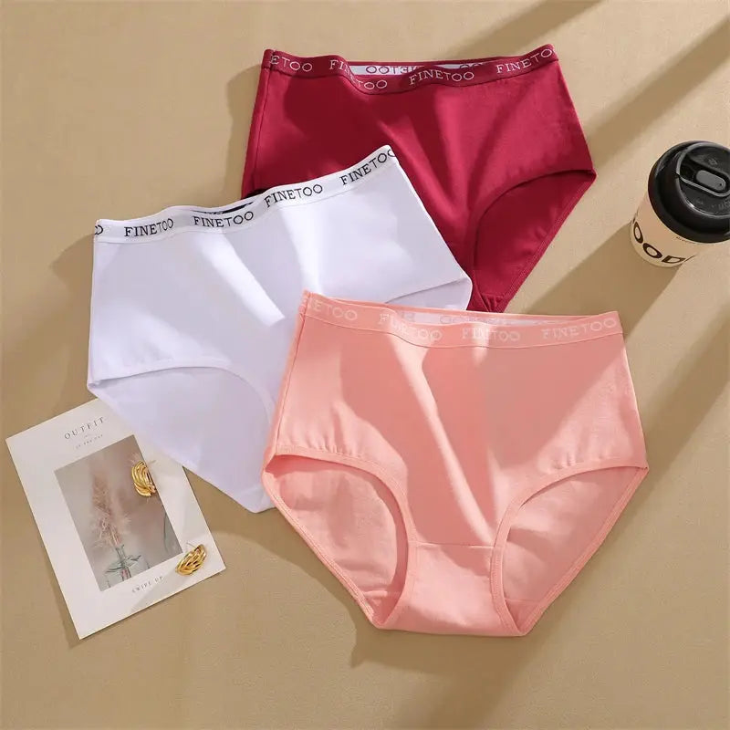 4-pack women's high-waist cotton seamless panties with elastic waistband Finetoo, in white, pink, peach, and red.