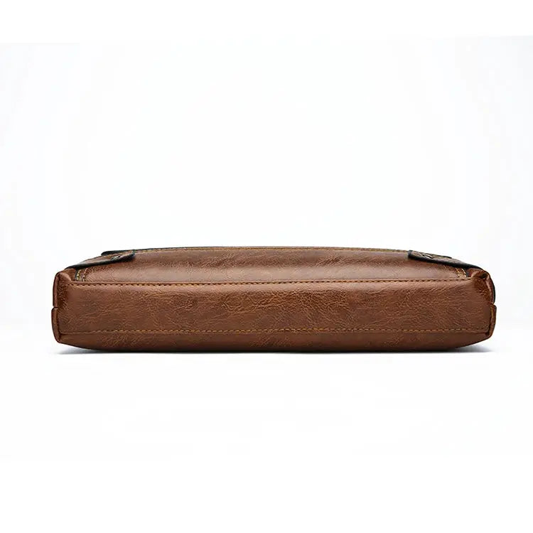 Shoulder bag for men in brown leather; crossbody business bag with large capacity