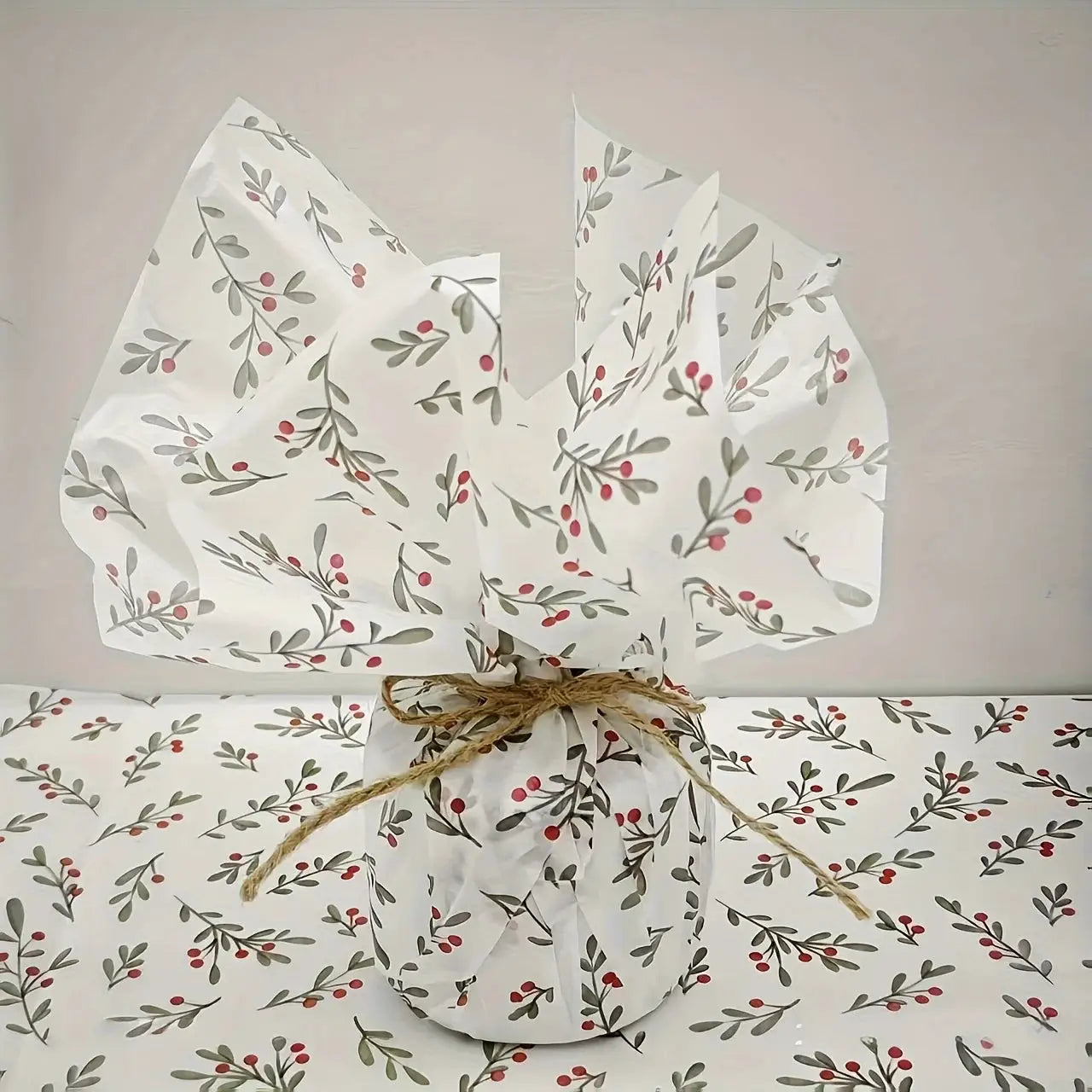 Gift wrapping paper set, holly berry wax-coated, white with gray-green leaves and red berries, 30pcs/10pcs.