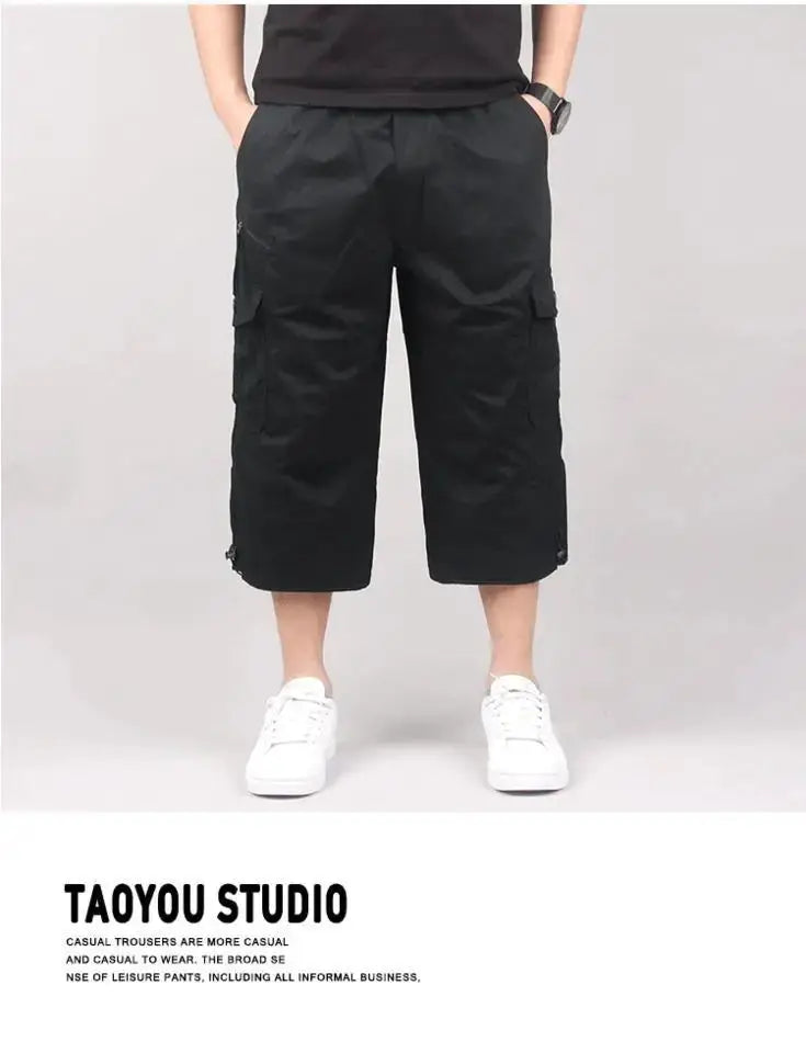 Men's black cargo shorts with elastic waist and multiple pockets, Simples Market