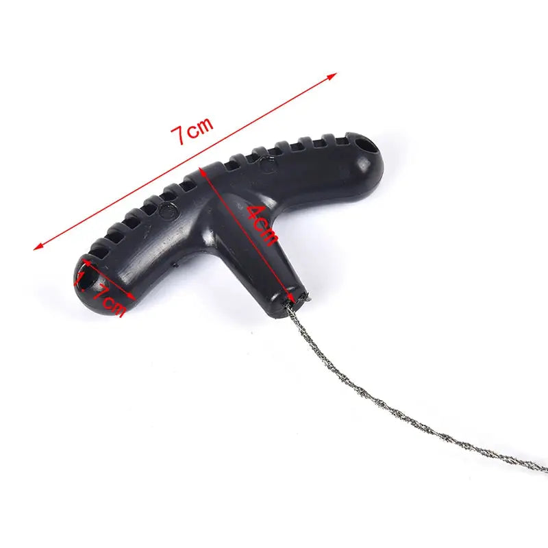 Simples Market manual hand steel chain saw tool, black plastic handle with metal wire chain, 7 cm long