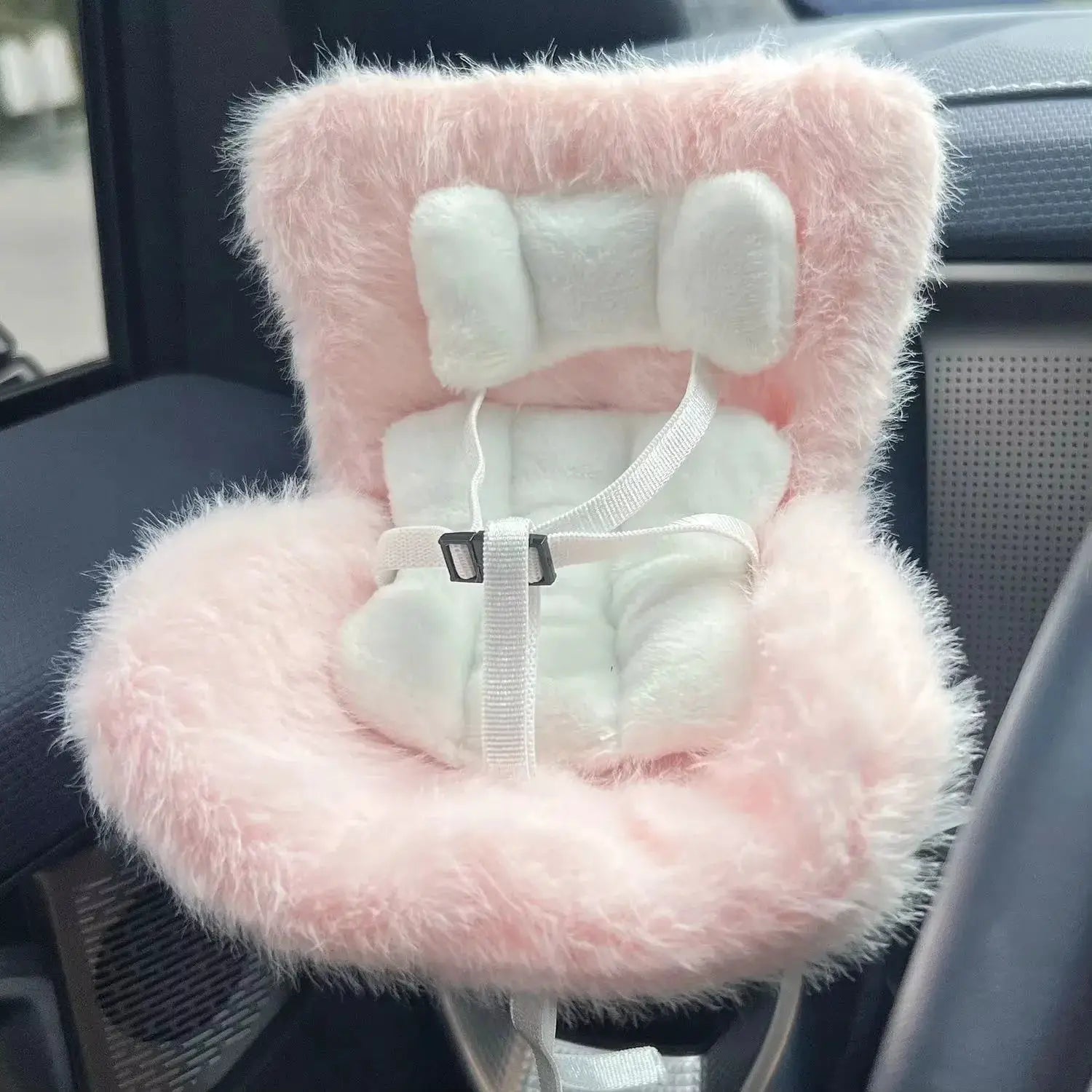 Car doll safety seat: plush pink with white harness for 17cm dolls