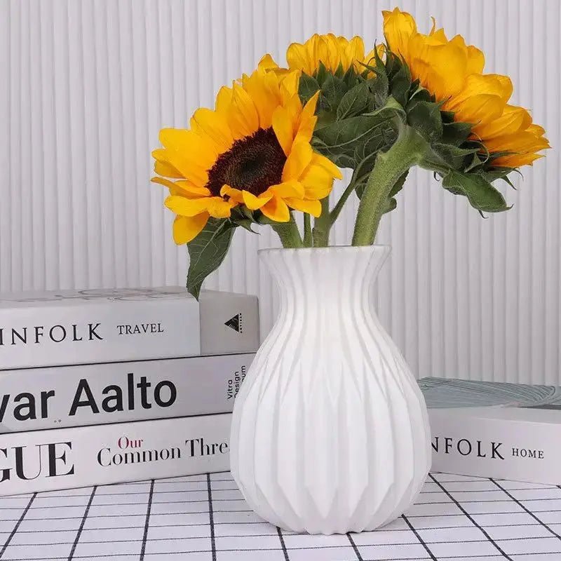 White Plastic Modern Vase For Living Room Decor Scandinavian Style Flower Pot Wedding Floral Arrangement Vase - Simples Market