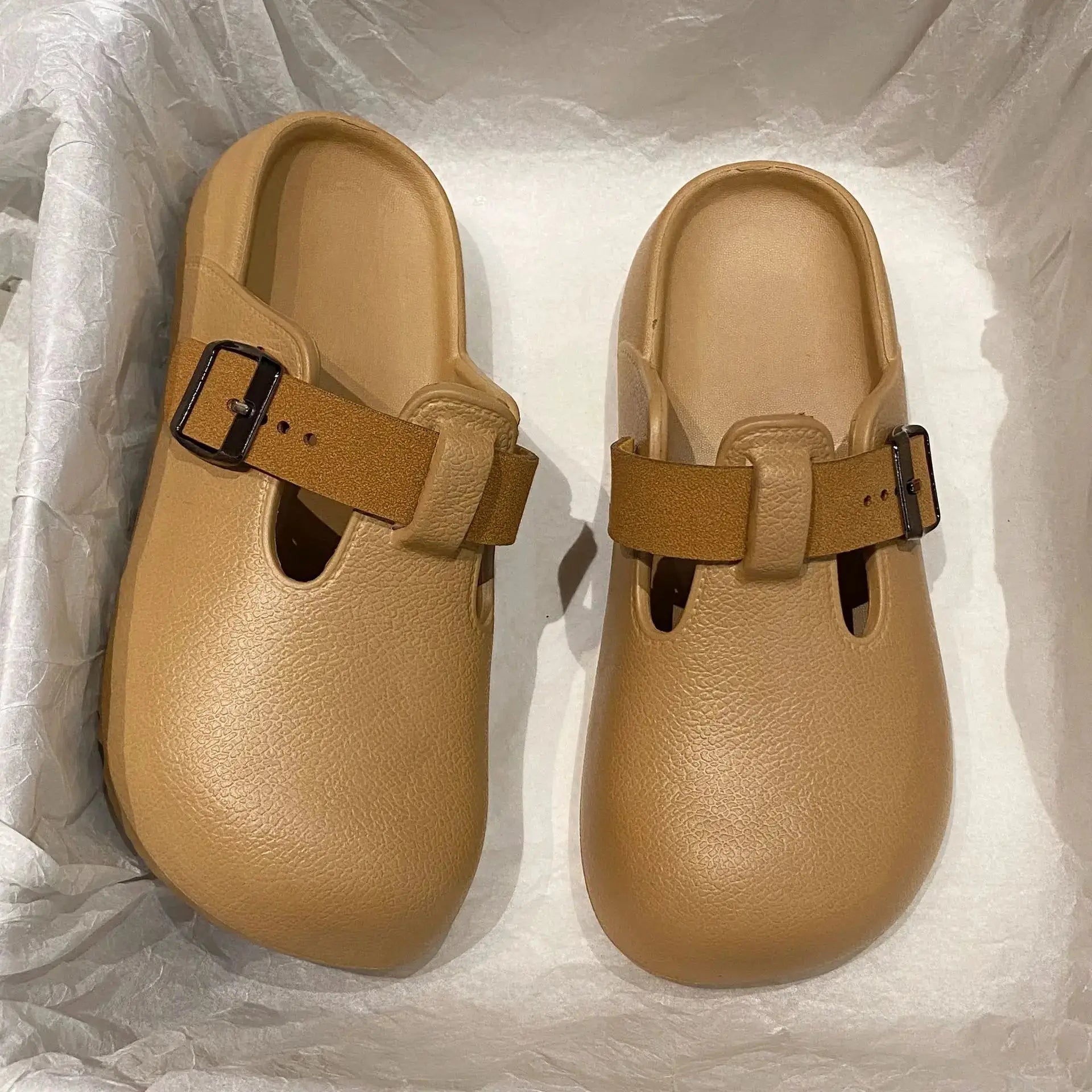Simples Market SmilePoP women's tan buckle sandals with two straps