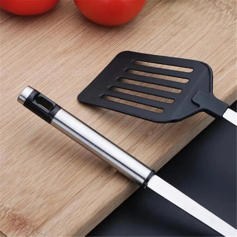 ChefLine Stainless Steel Turners Set With Heat Resistant Nylon Handles Spatulas For Frying Eggs And Fish