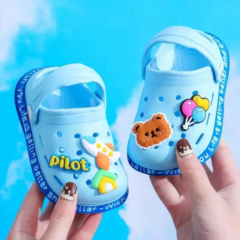 Summer Cartoon Sandals For Kids And Babies Flat Heel Soft Slippers For Girls And Boys Garden Shoes