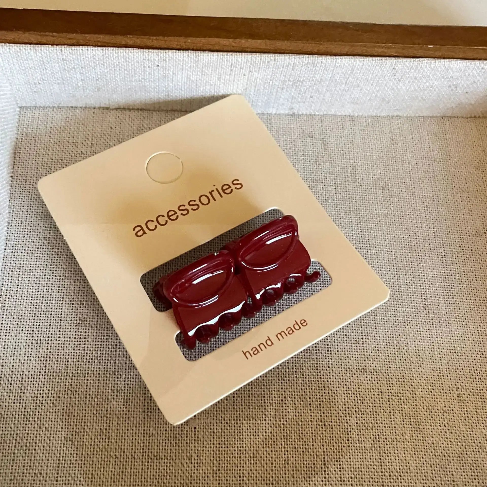 GlamClip Red Mini Duckbill Hair Clip For Women With Seamless Grip And All Day Hold