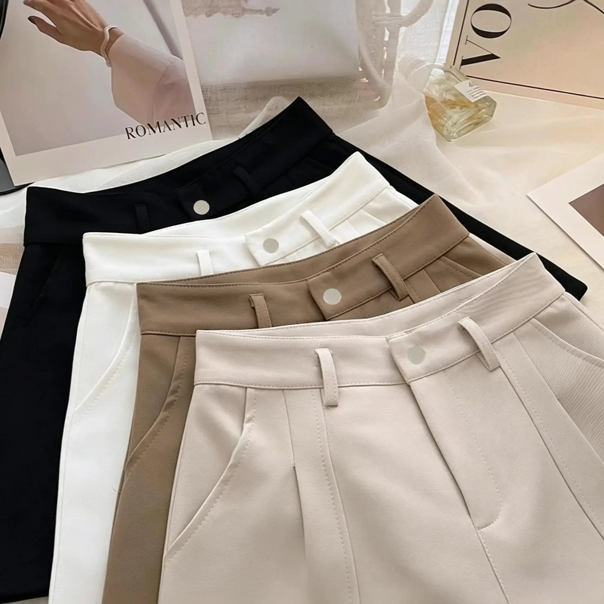 Casual women's high-waist A-line shorts set of 3 in black, white and beige by Simples Market