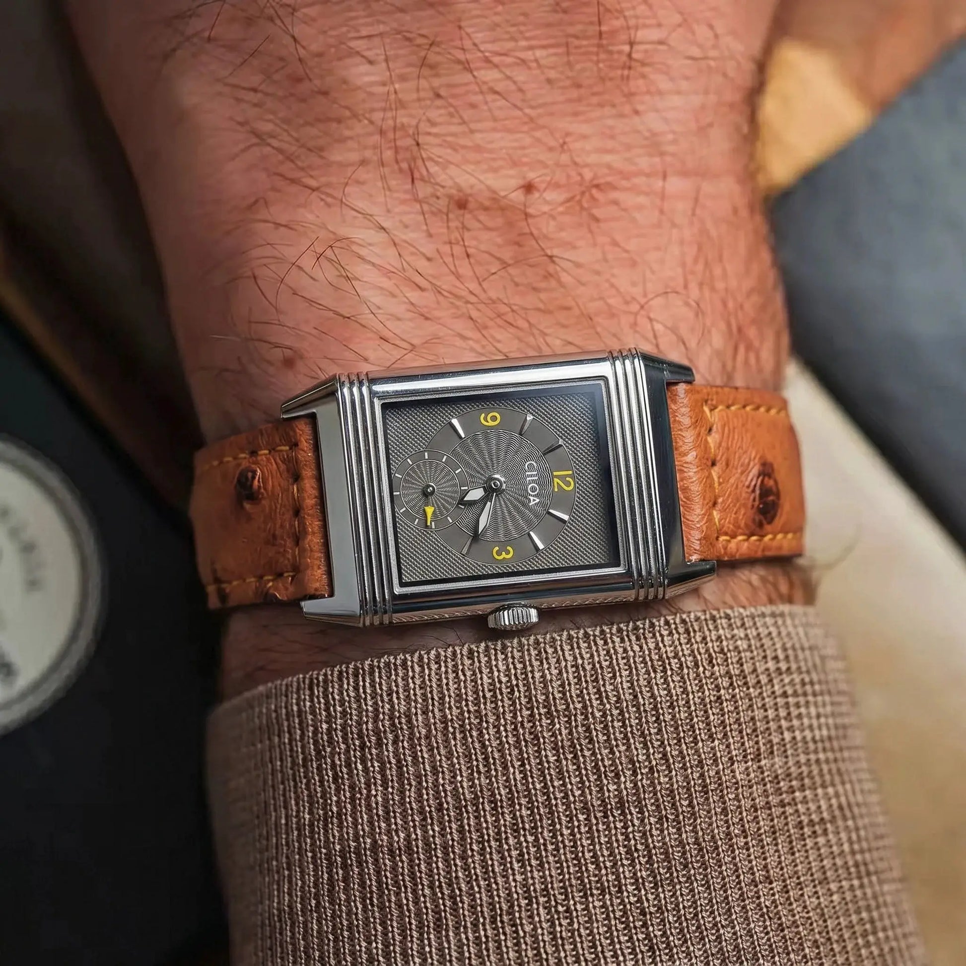 CILOA men's retro square quartz watch with brown leather strap and textured dark dial.