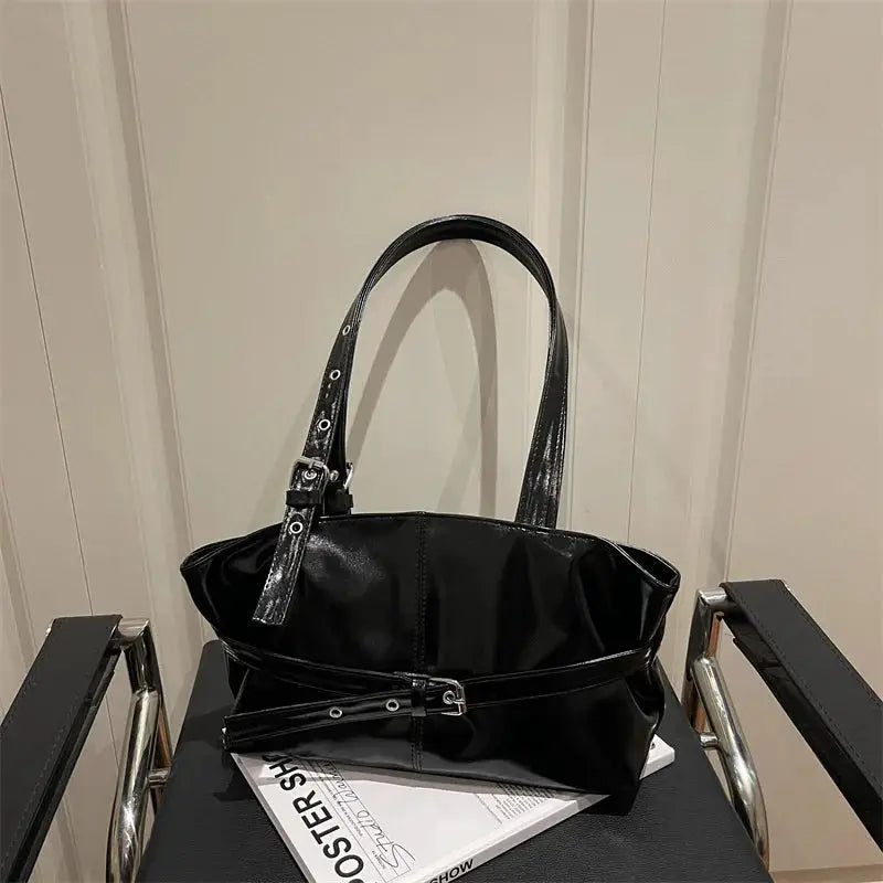 Belt Buckle Handbag, black soft leather with top handles, Korean-style versatile shoulder bag