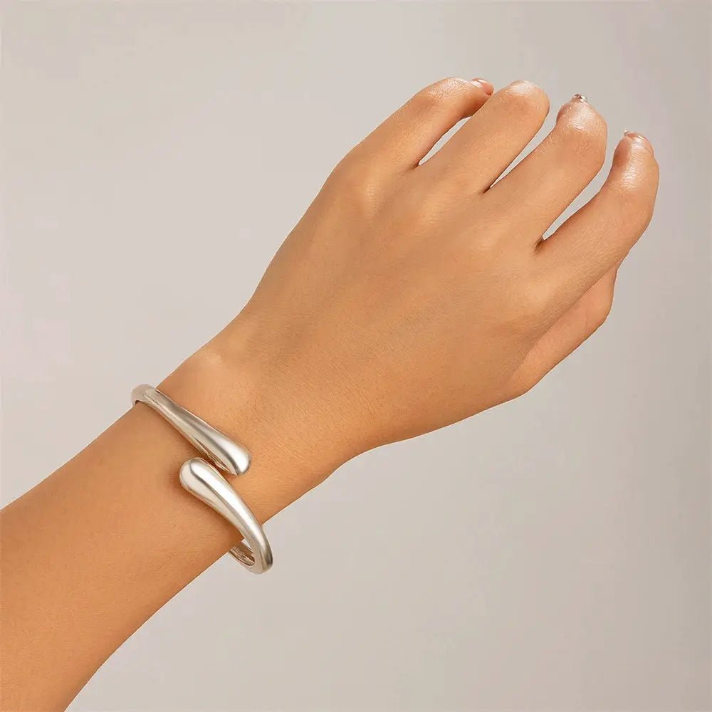 Wide Metal Bangle Ring For Women Thick Irregular Twisted Chunky Gold And Silver Color Waterdrop Open Wrist Cuff Bracelet - Simples Market