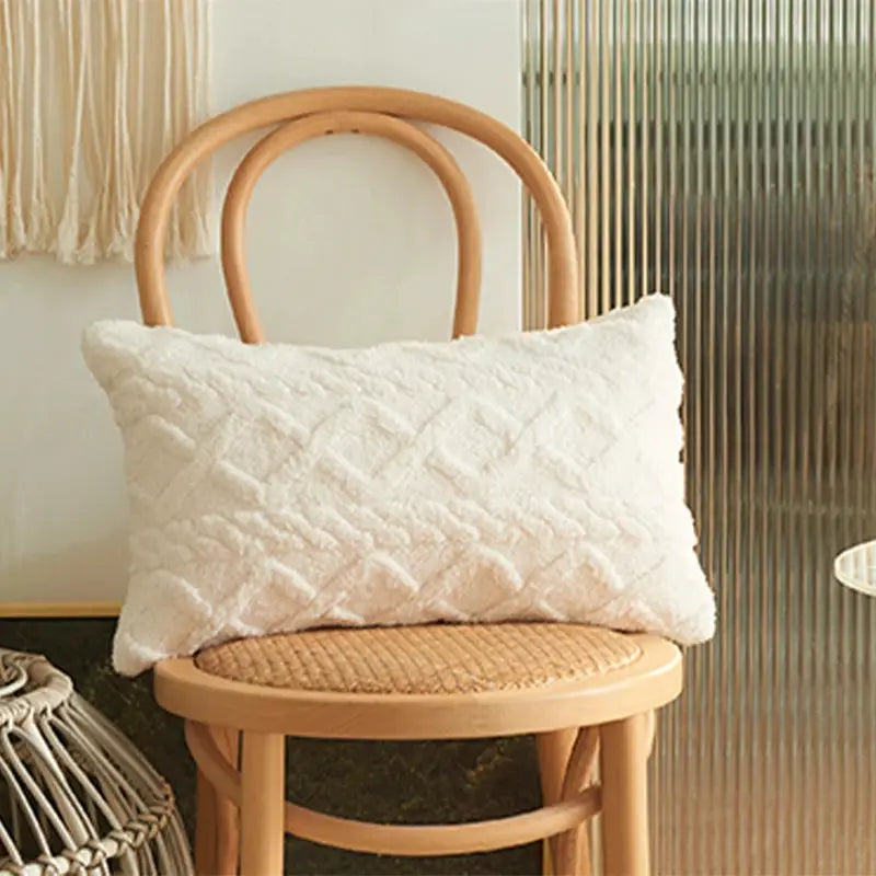 Lumbar pillow cover, plush white textured fabric, 30x50cm.
