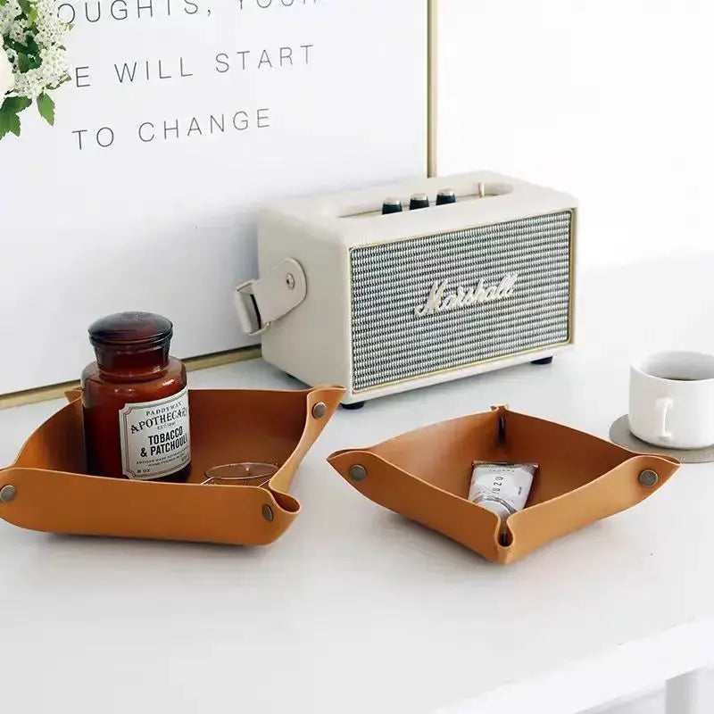 Leather Living Room Entry Key Storage Box and Cosmetics Sundries European Tray Desktop Organizer