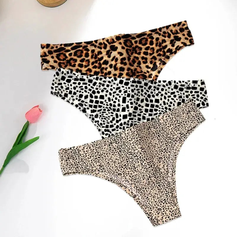 3-piece leopard print thong set in ice silk from Simples Market; brown leopard, black/white mosaic, and beige leopard