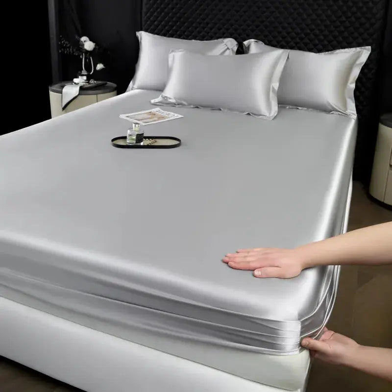 3-Pc Simples Market mulberry silk fitted sheet set in silver with pillowcases