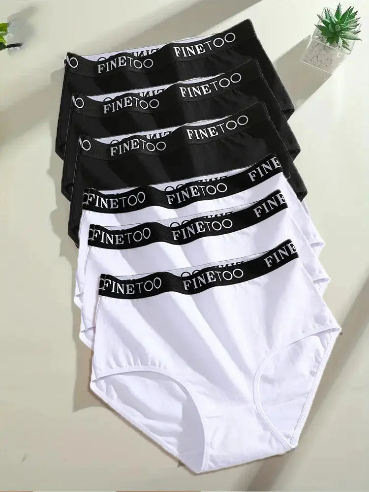 Finetoo 6-pack women's seamless cotton briefs; black and white low-rise breathable underwear by Simples Market