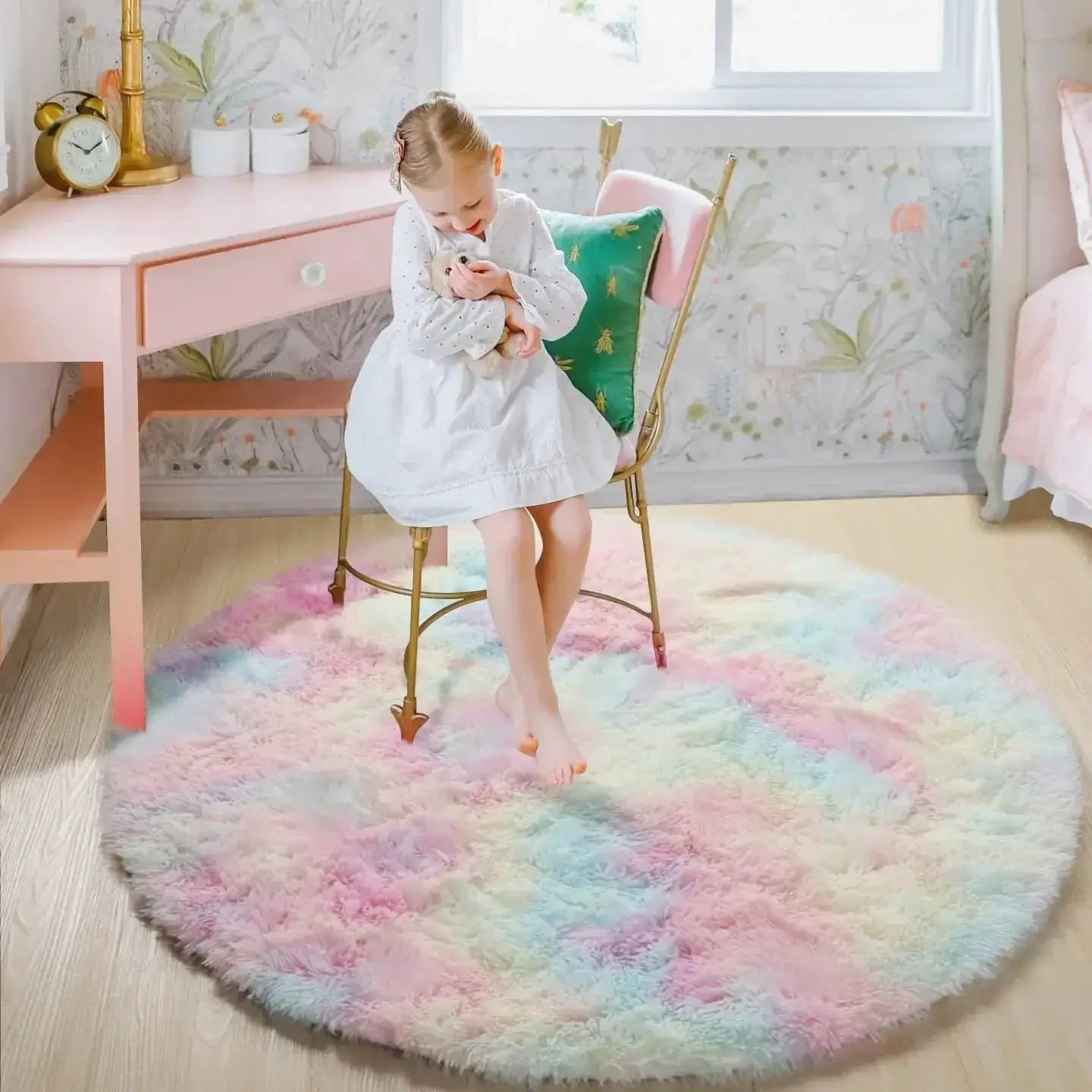 Simples Market round plush rug mat, pastel multicolor fluffy thick pile for kids' bedroom decor