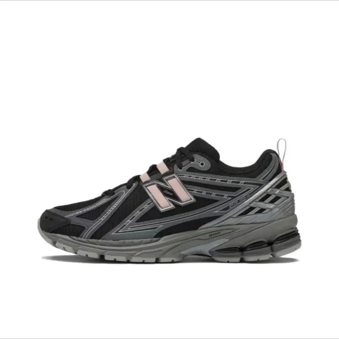 Simples Market 1906R retro dad shoes, black and gray breathable running sneakers with pink N logo accents