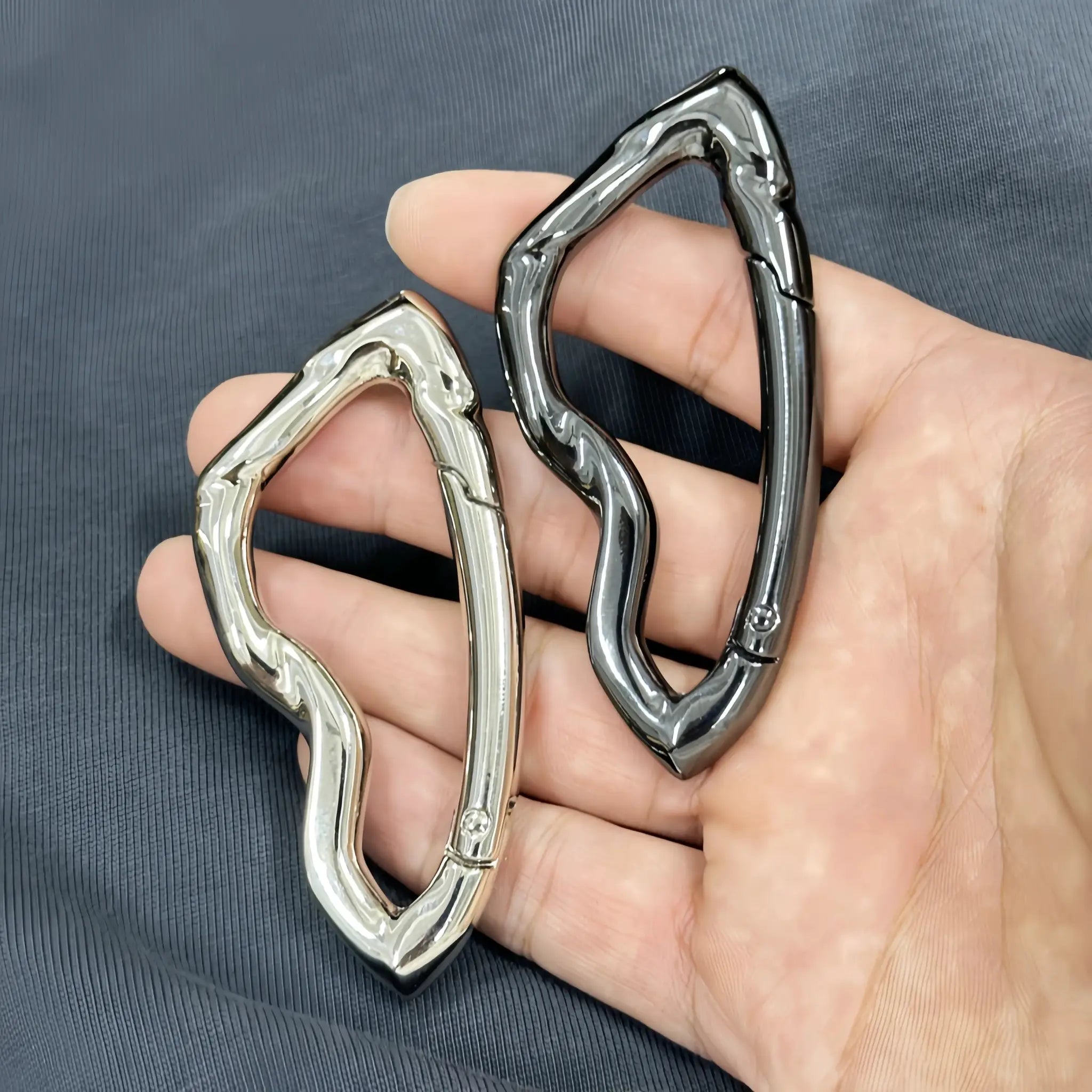 Tomahawk Shaped Keychain Zinc Alloy With Key Ring Y2K Pendant Accessory For Waist Styling And Bag Decoration