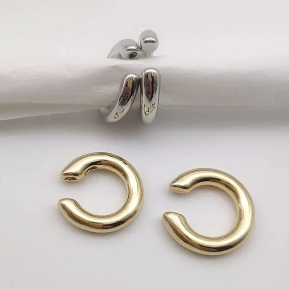 Gold-tone C-shaped hoop ear clips for non-pierced ears, minimalist round design, 2 pcs.