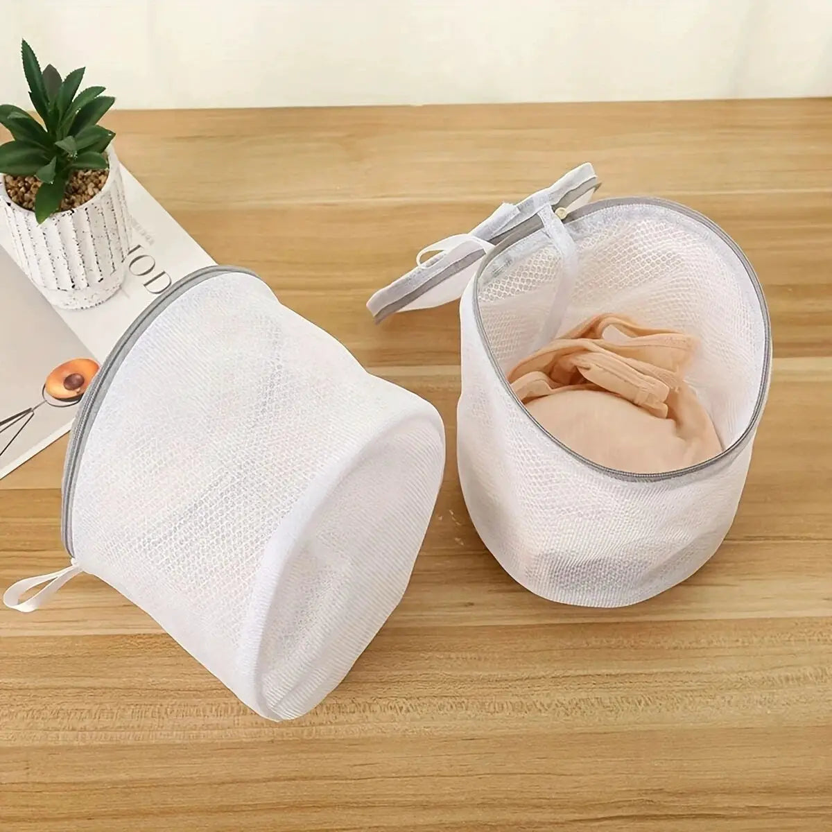LingerieCare Delicate Laundry Lingerie Washing Mesh Bag For Machines Protects Bras And Underwear During Gentle Wash