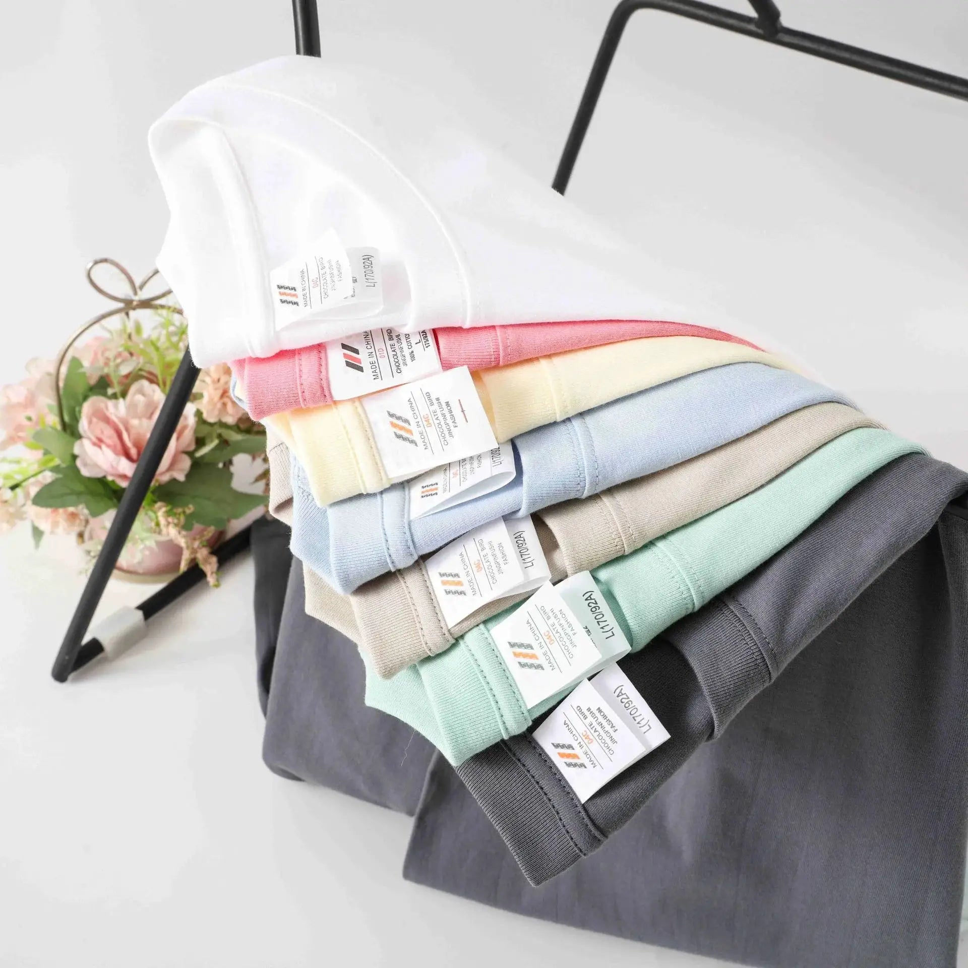 One Hundred Percent Cotton Unisex Short Sleeve T Shirt Loose Fit Crew Neck Solid Color Top For Men And Women