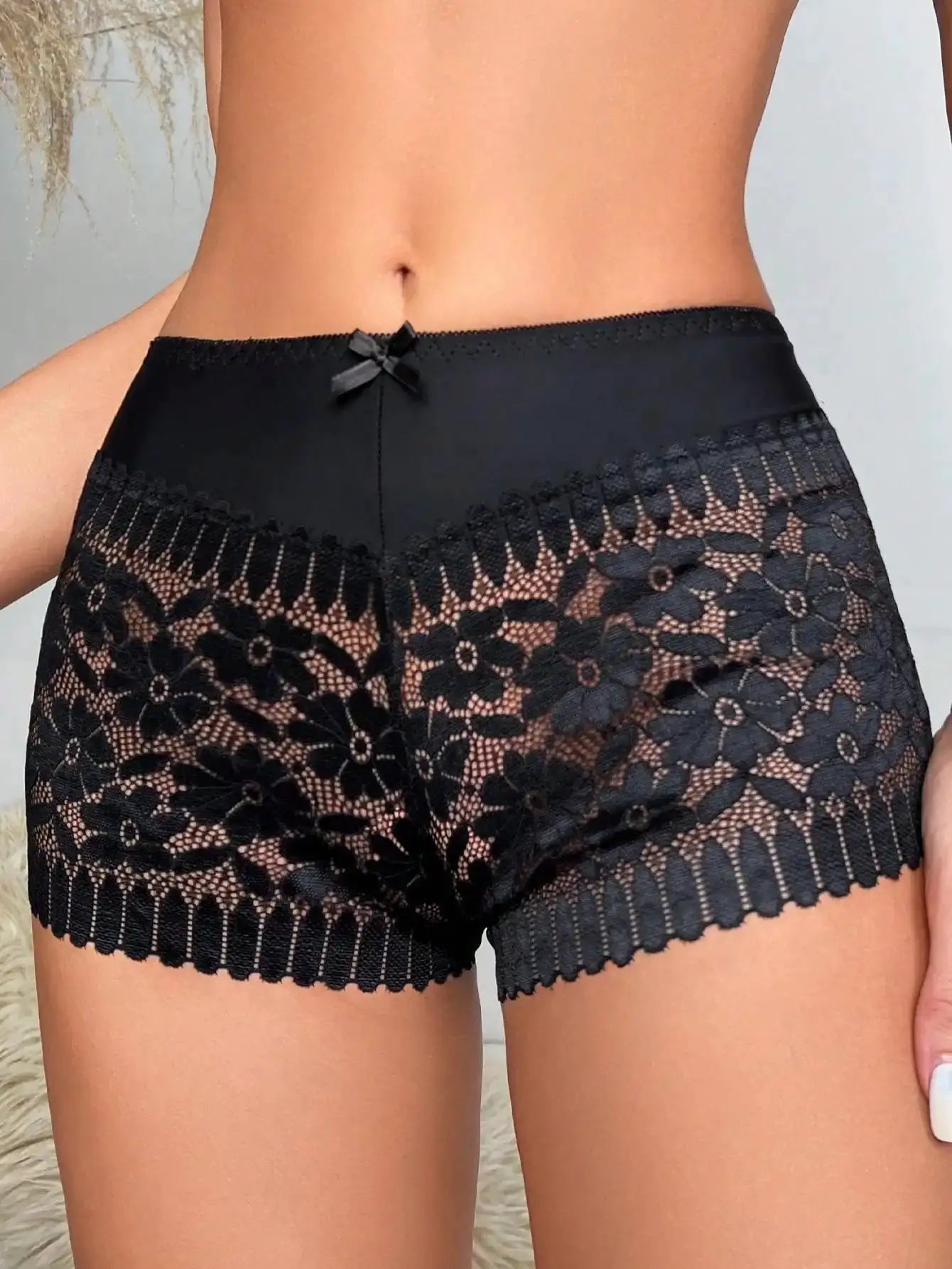 Simples Market black lace high-waist panties with bow and floral lace trim