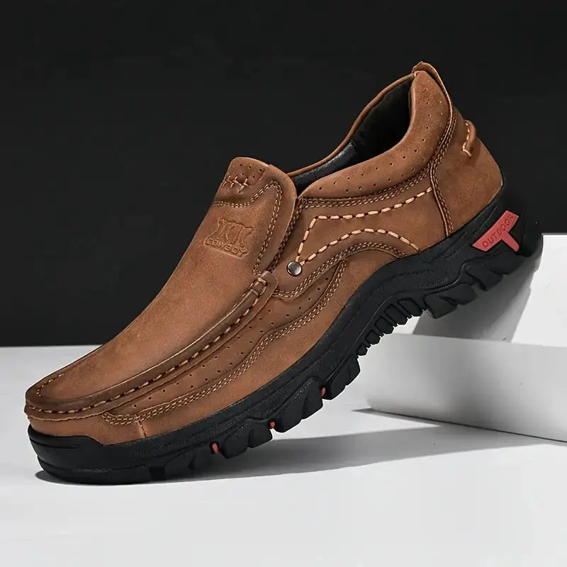 Men's handmade brown leather slip-on loafers with non-slip rugged outsole by Simples Market.