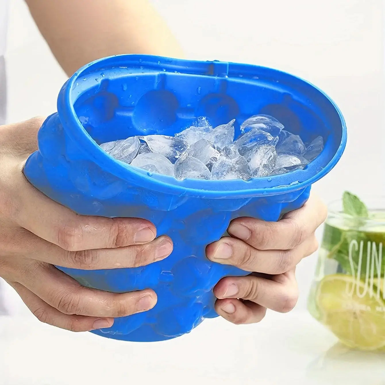 2 In 1 Silicone Ice Bucket And Ice Cube Mold For Quick Freezing And Easy Serving, Ideal For Bars And Parties