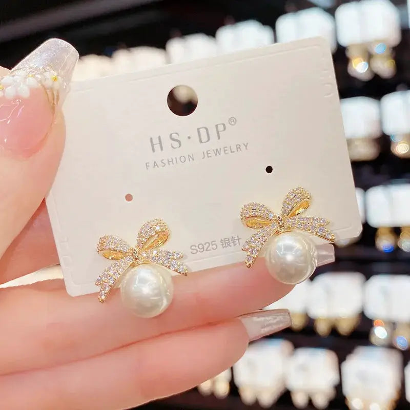 Sparkling Rhinestone Bow Pearl Stud Earrings for Women Light Luxury Fashion Jewelry Gift for Wedding Birthday
