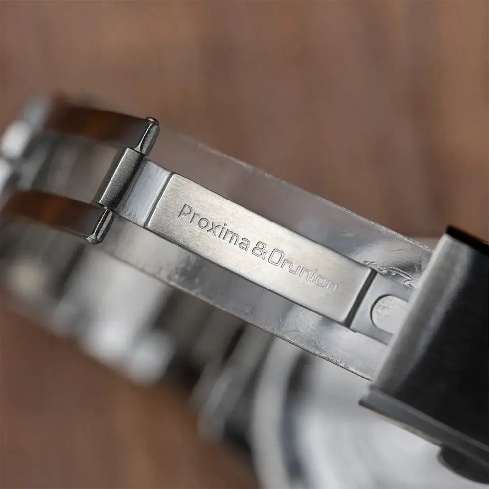 Proxima PX1721 watch clasp in stainless steel, engraved with Proxima & Onnion