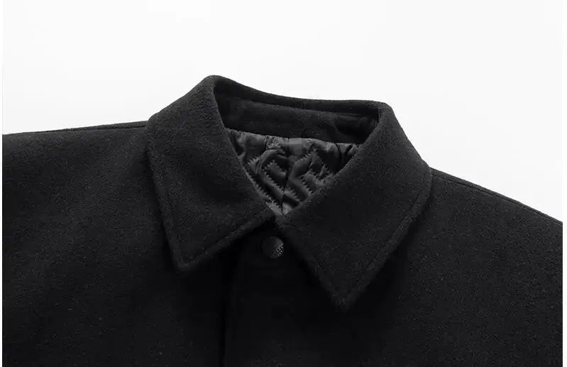 Simples Market men's black wool-blend trench coat with lapel collar, single button, and quilted lining.