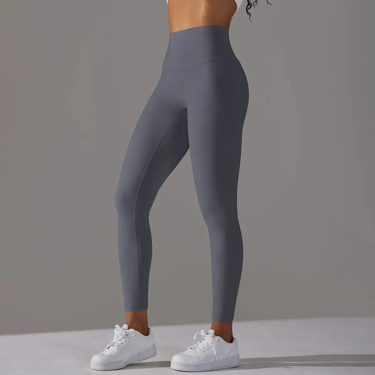 High waist naked-feeling leggings in gray for fitness, running and yoga