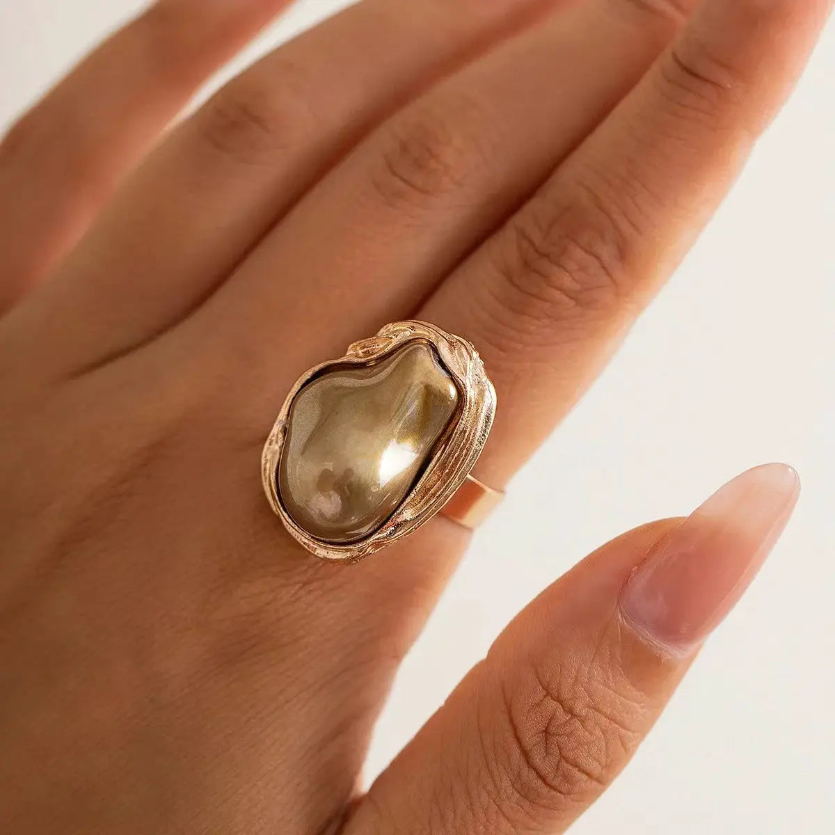 Retro Baroque Imitation Pearl Ring Women Irregular Shape 14K Gold Plated Vintage Style Jewelry